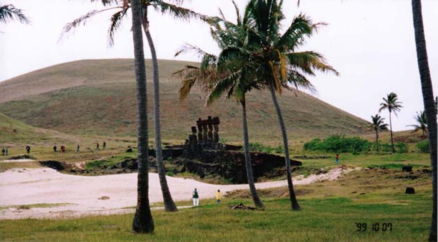 anakena1-3.jpg (38334 �o�C�g)
